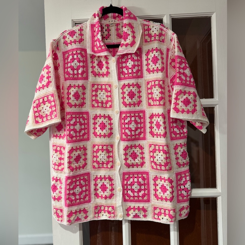 POL Pink and White Crochet Collared Button-Up Top Sweater Short Sleeve